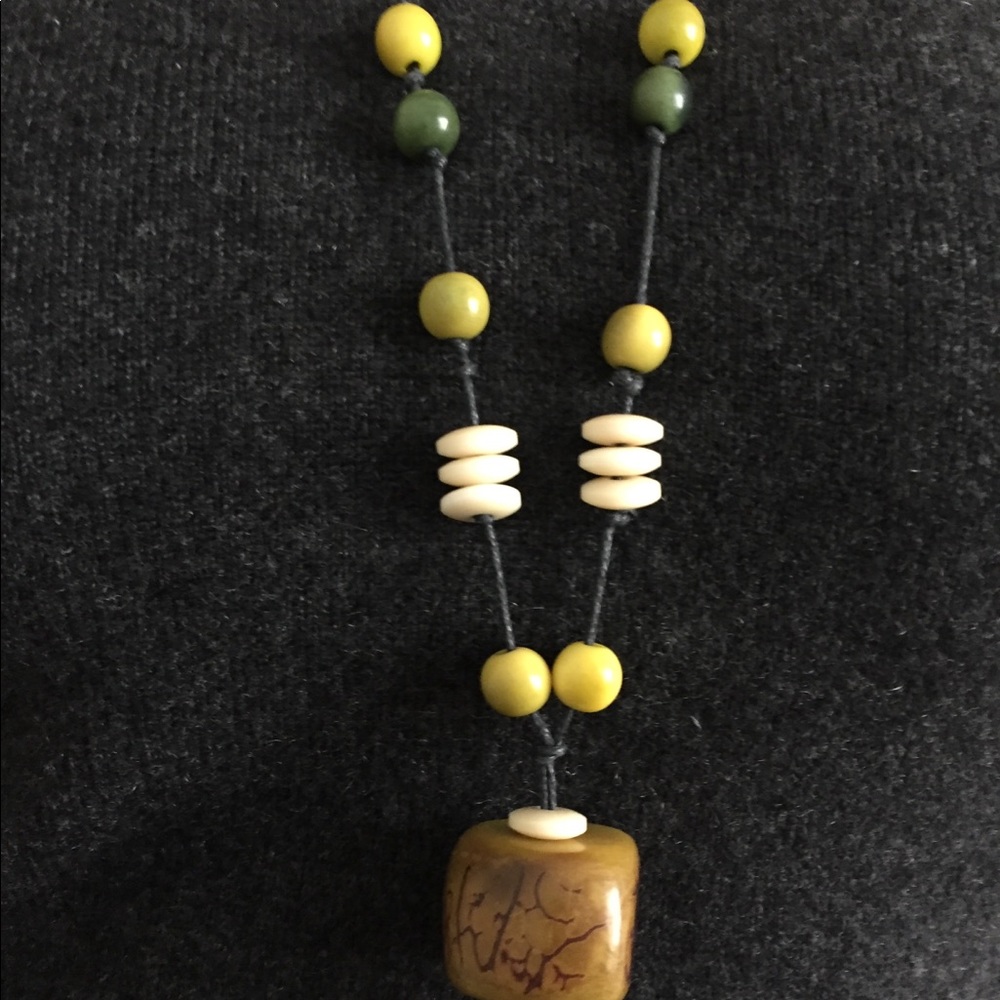 Necklace - Picture 2 of 5